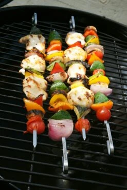 Outdoorchef Grillspieße, 4 Stück -Günstiges Outdoorchef Geschäft 18 212 08 GRILLSPIESSE 4 STK 02