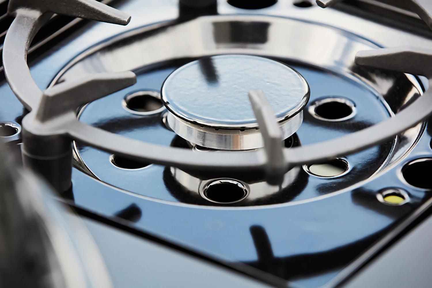 Outdoorchef Gas Kugelgrill Davos 570G Pro Mit Cooking Zone (Seitenkocher) & Abdeckhaube 7 Outdoorchef Gas Kugelgrill Davos 570G Pro Mit Cooking Zone (Seitenkocher) & Abdeckhaube – Bild 5