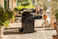 Outdoorchef Gas Kugelgrill Davos 570G Pro Mit Blazing Zone (Infrarotbrenner) & Abdeckhaube -Günstiges Outdoorchef Geschäft Outdoorchef Davos 570 G Pro mit Blazing Zone Infrarotbrenner