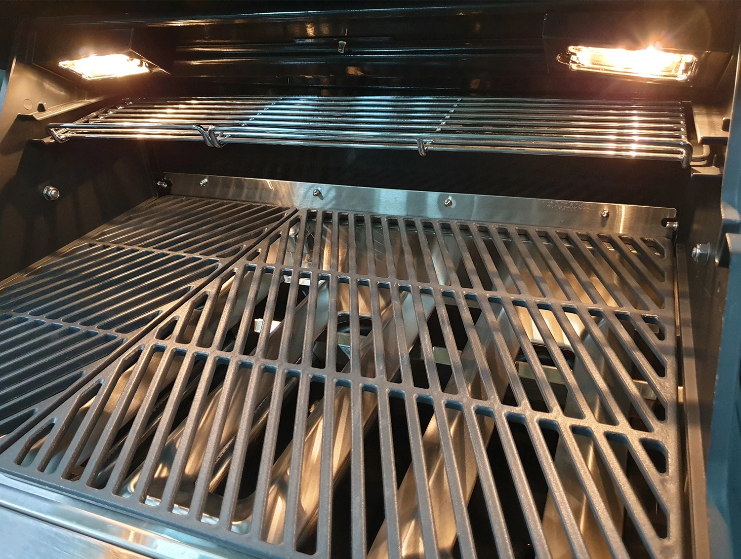 Outdoorchef Dualchef S 325 G Edelstahl Gasgrill 6 Outdoorchef Dualchef S 325 G Edelstahl Gasgrill – Bild 4