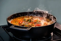 Outdoorchef Gusseisen Pfanne Ø 24 Cm -Günstiges Outdoorchef Geschäft outdoorchef gusspfanne grill 14 491 49