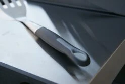 Outdoorchef Grillwender 6 Outdoorchef Grillwender -Günstiges Outdoorchef Geschäft outdoorchef wender griff 14 112 56